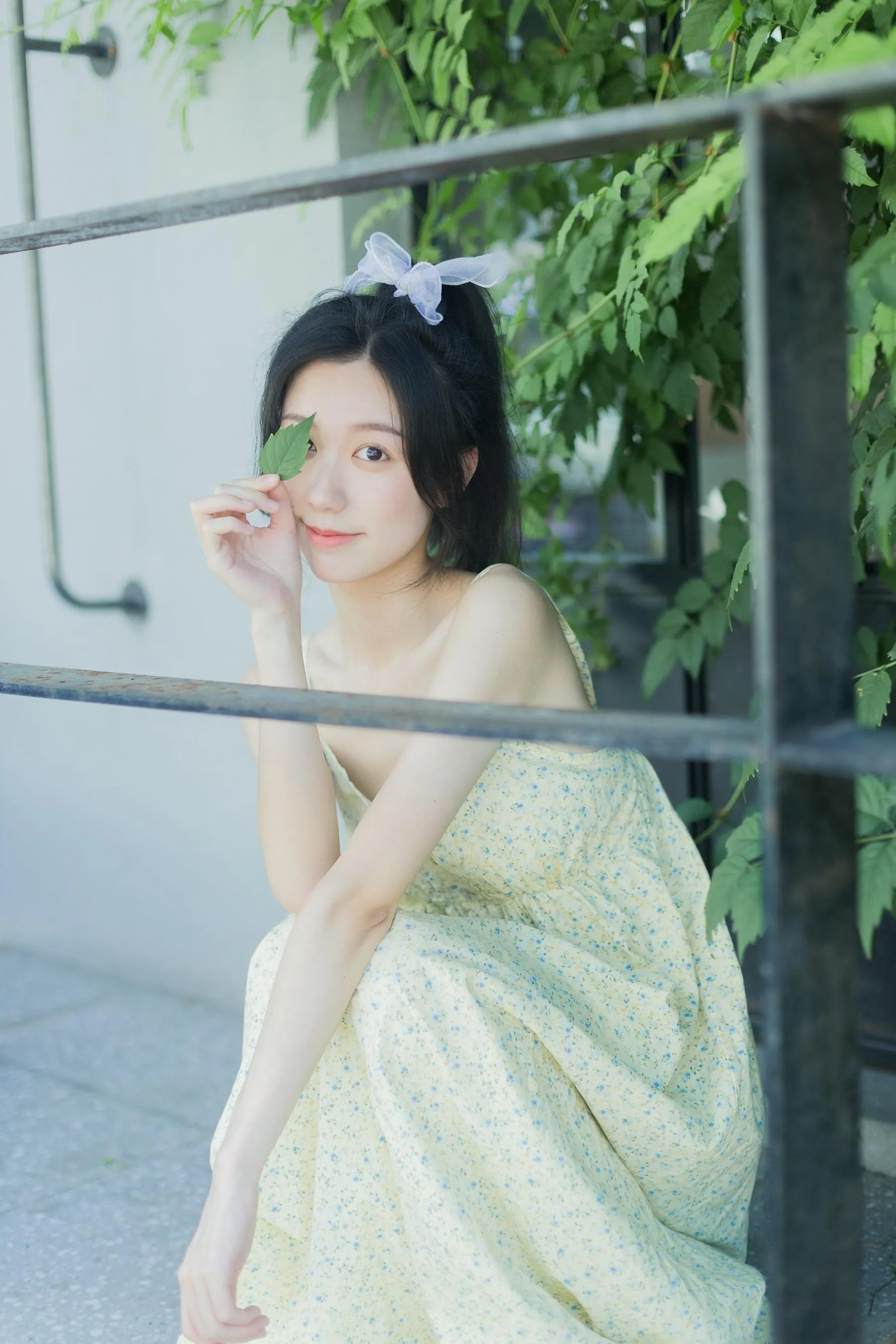 [YITUYU艺图语]2022.08.18 夏日凌霄 饲猫少女- [33P]插图4